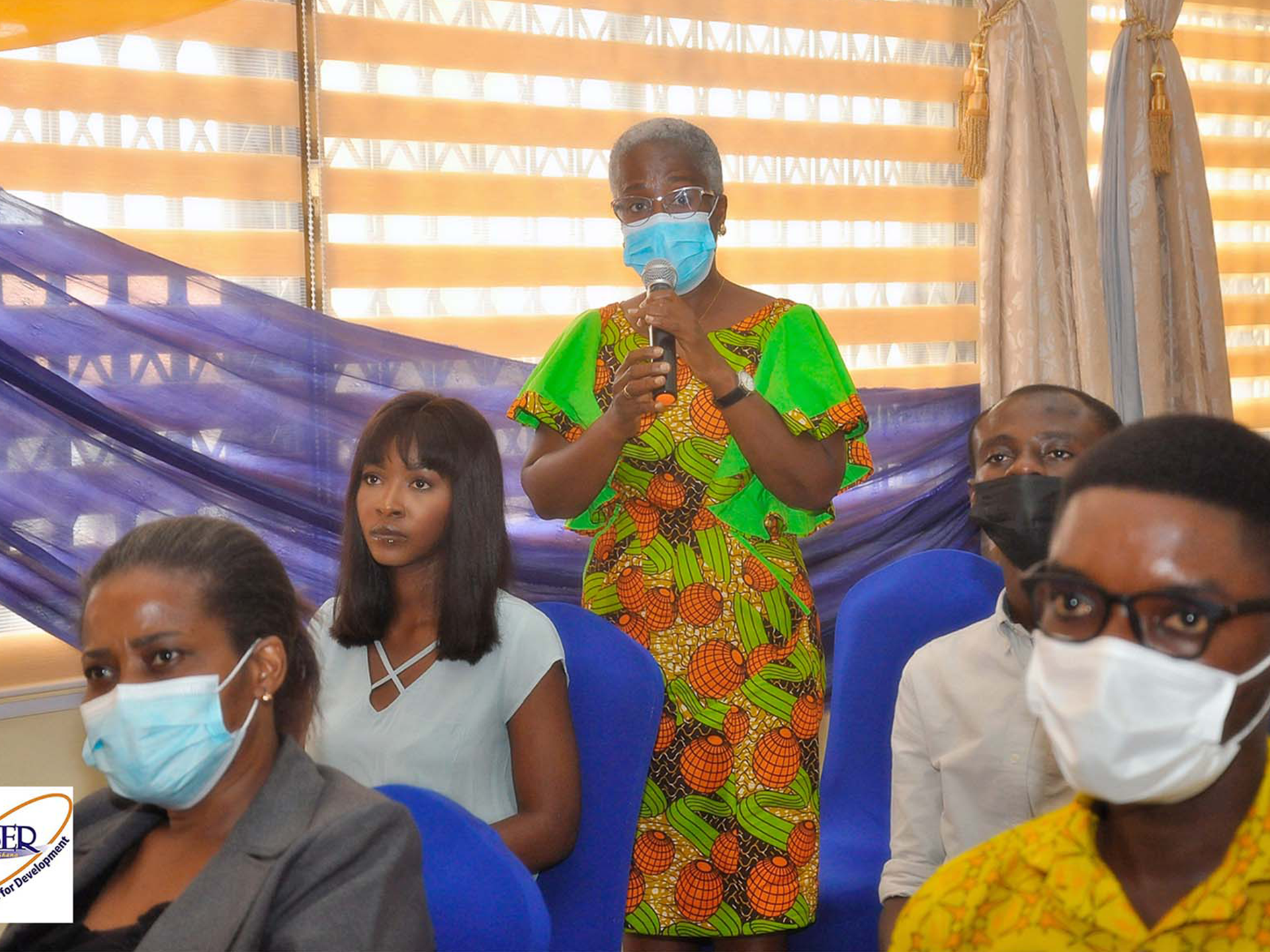A participant makes an intervention